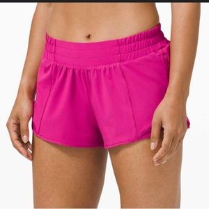 Lululemon Hotty Hot Low- rise 2.5” lined short in color: ripened raspberry